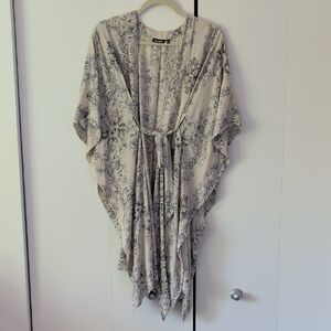 Tildon Cream and Black Beaded Floral Kimono